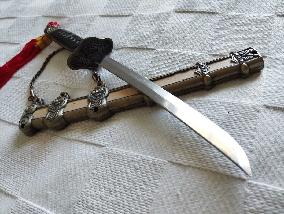 Adaga / Espada c/ Bainha