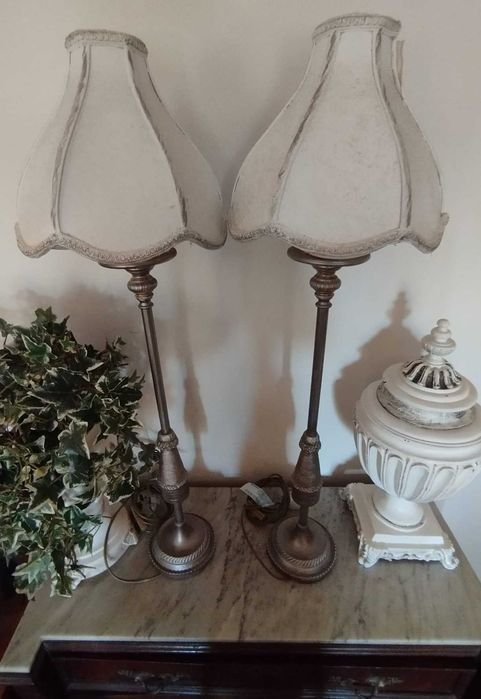Candeeiros de Mesa Grandes