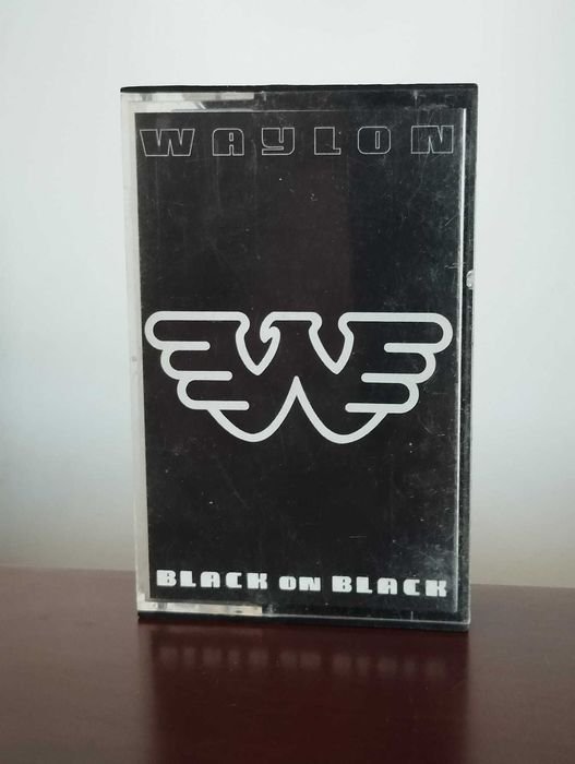 Waylon "Black On Black" Cassete Audio